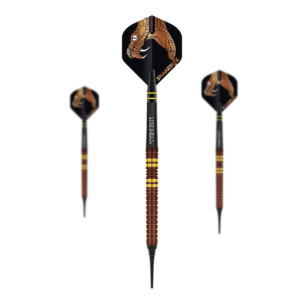 Das Bild zeigt drei Softdarts des Modells „Red Dragon Peter Wright Copper Fusion“ mit 20 Gramm Gewicht. Die Flights sind mit einem Schlangenkopf und dem Schriftzug „Snakebite“ verziert.